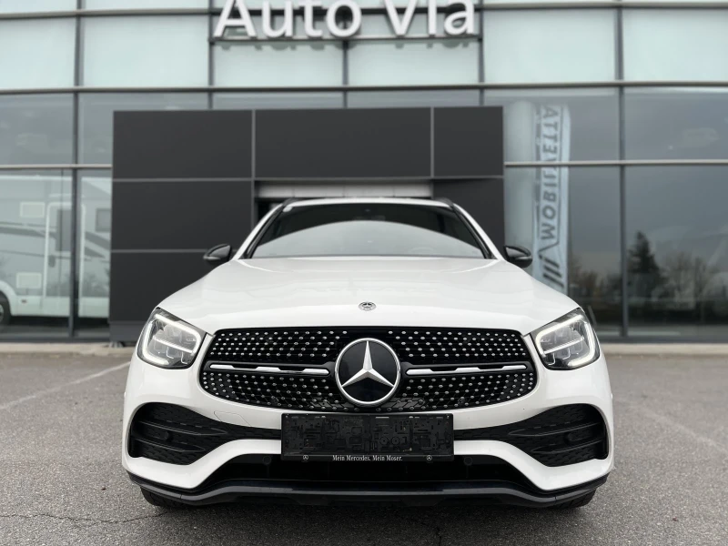 Mercedes-Benz GLC  AMG  9G 360* Камери Distronic  като нов, снимка 1 - Автомобили и джипове - 48154930