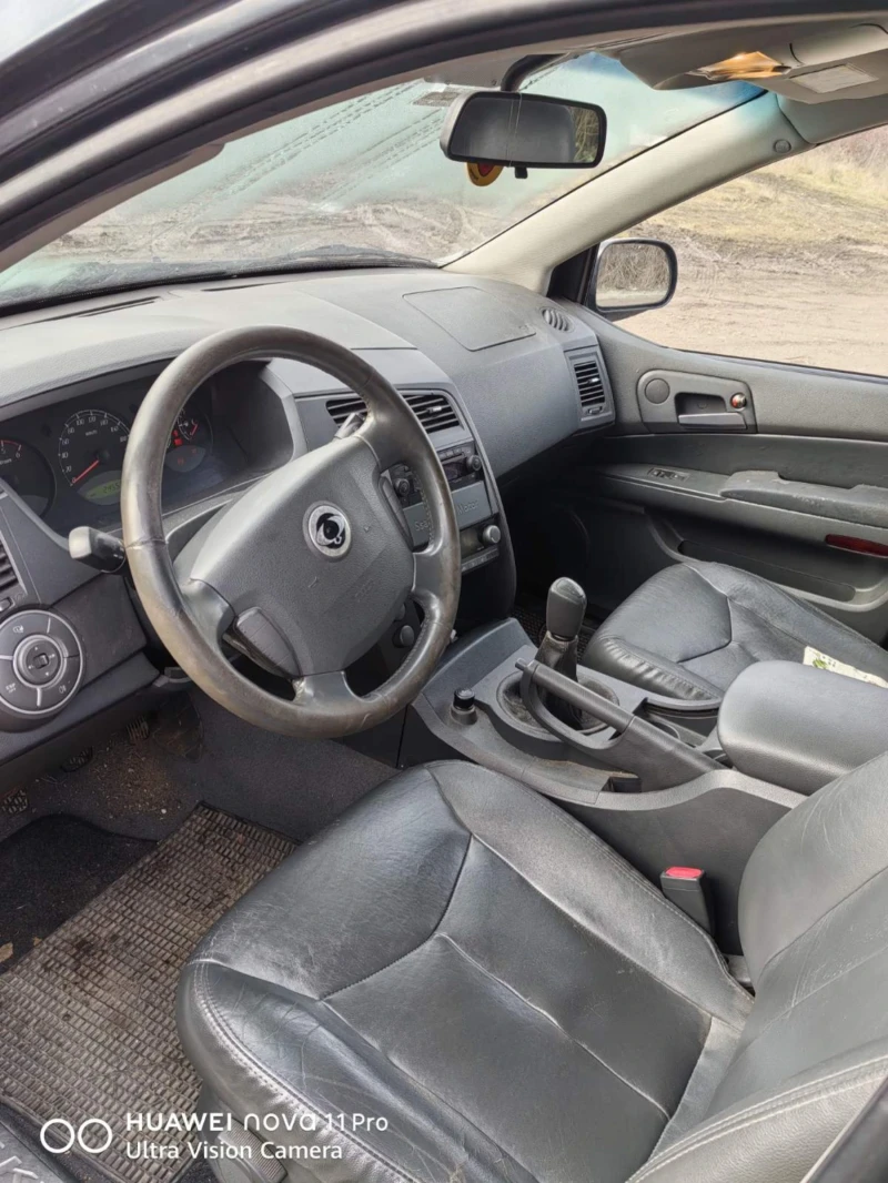 SsangYong Kyron 2.0 xdi 4x4, снимка 6 - Автомобили и джипове - 48854277