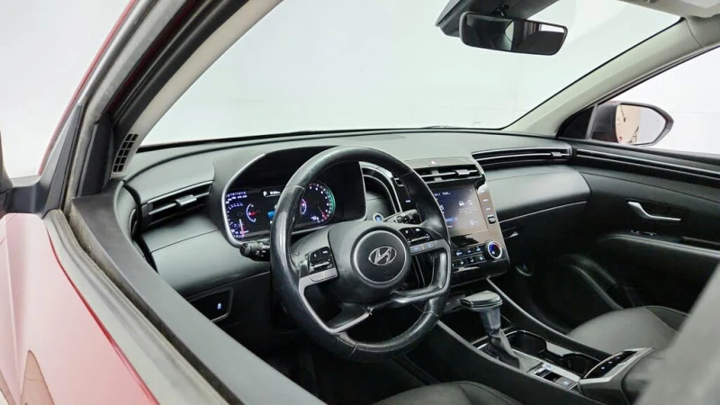 Hyundai Tucson СЛЕДЕНЕ НА ЛЕНТИ* ДИСТРОНИК* КАМЕРА* ПОДГРЕВ, снимка 11 - Автомобили и джипове - 52936343