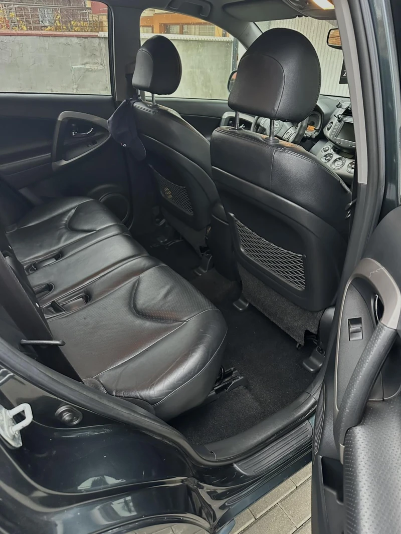 Toyota Rav4, снимка 3 - Автомобили и джипове - 52564517