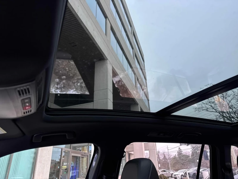 VW Tiguan * Comfortline R Line Black Edition * CARFAX * БЕЗ , снимка 12 - Автомобили и джипове - 52990498