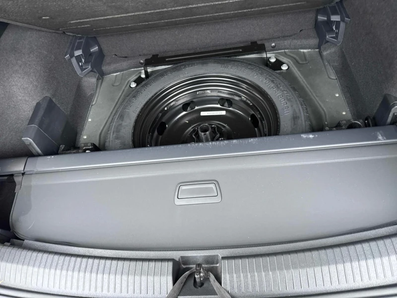 VW Tiguan * Comfortline R Line Black Edition * CARFAX * БЕЗ , снимка 10 - Автомобили и джипове - 52990498