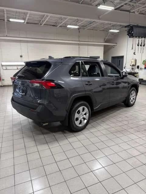 Toyota Rav4 * CARFAX * ЦЕНА ДО БГ, снимка 3 - Автомобили и джипове - 53618116