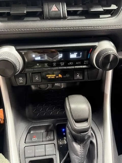 Toyota Rav4 * CARFAX * ЦЕНА ДО БГ, снимка 7 - Автомобили и джипове - 53618116