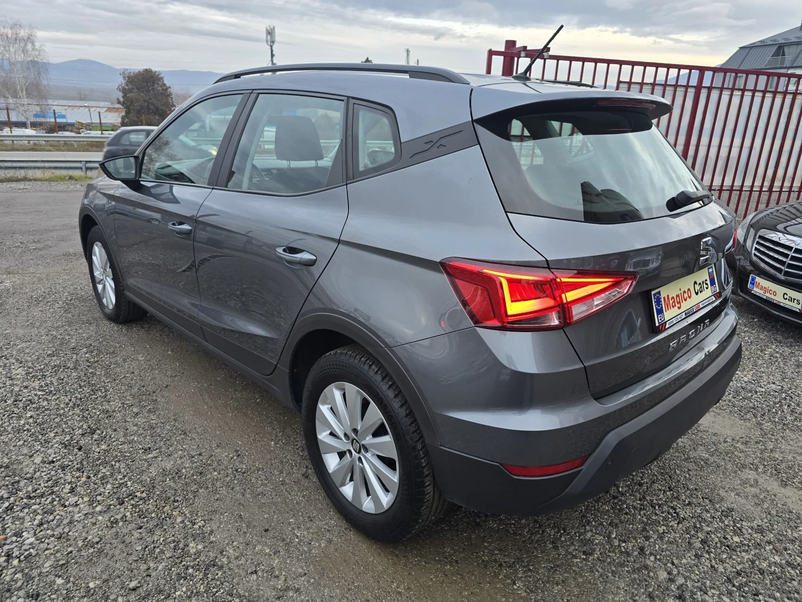 Seat Arona 1.6 TDI EURO 6 - изображение 5