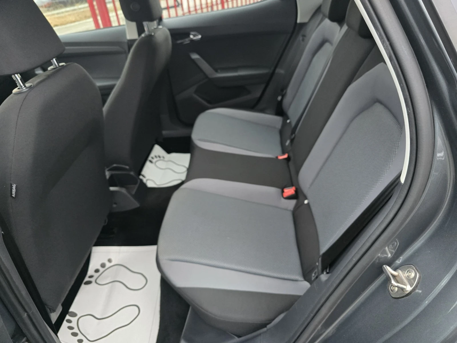 Seat Arona 1.6 TDI EURO 6 - изображение 8