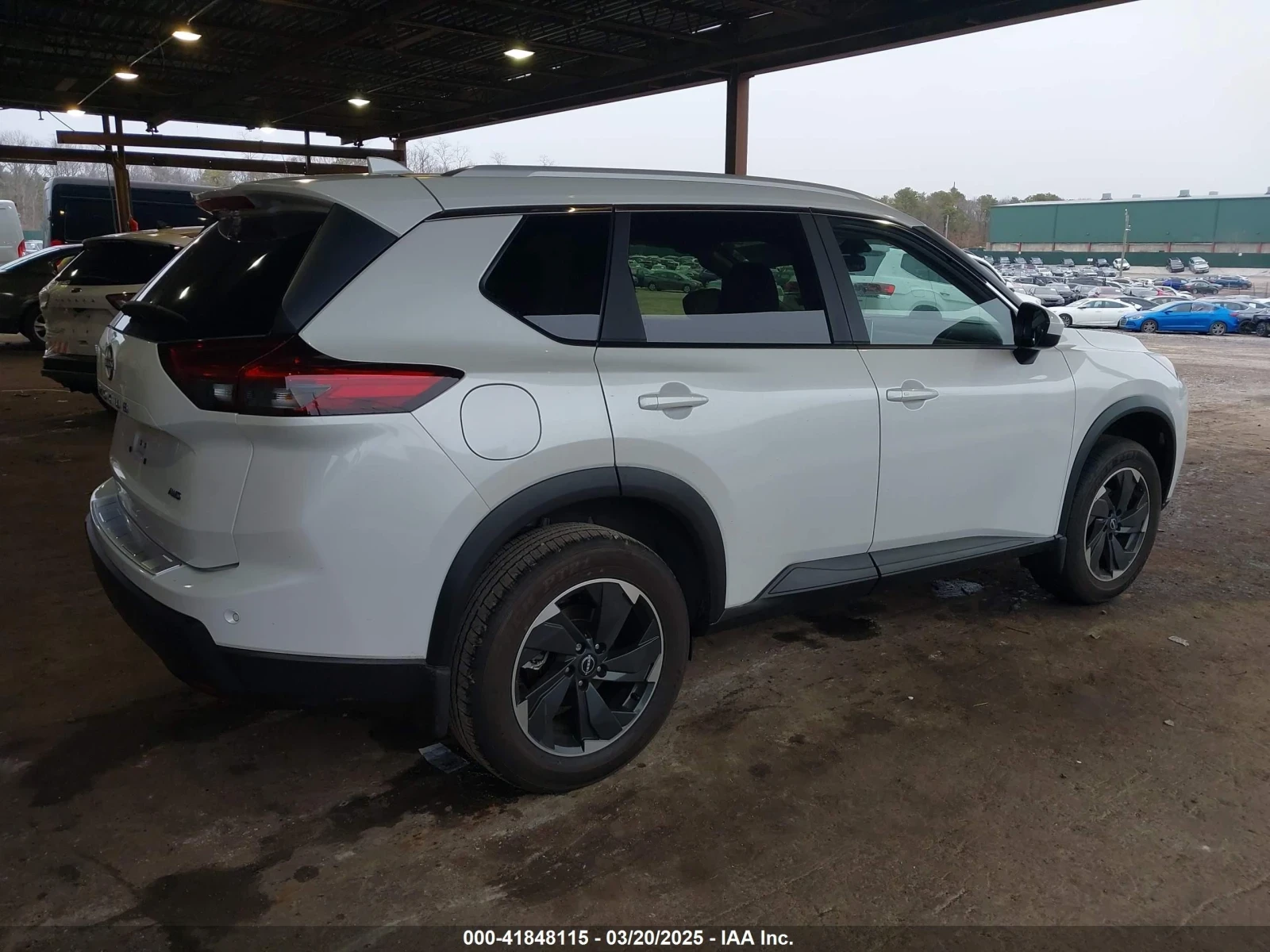 Nissan Rogue  - изображение 4