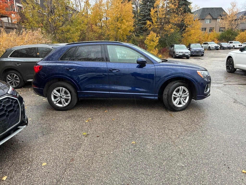 Audi Q3 * Komfort * CARFAX * БЕЗ ПЪРВОНАЧАЛНА ВНОСКА - изображение 3