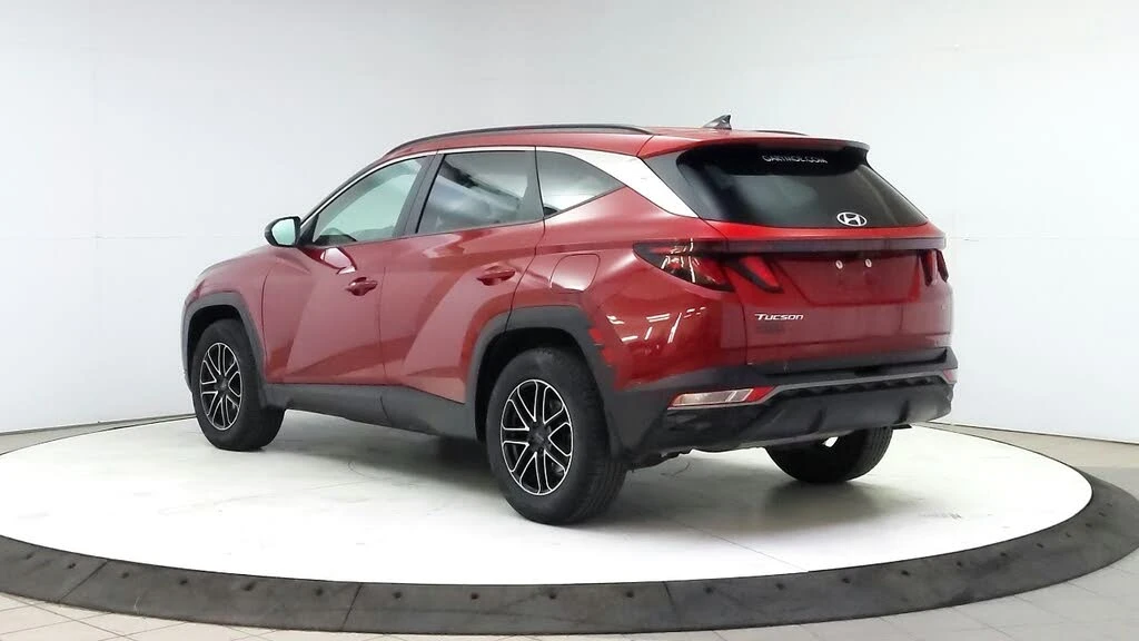 Hyundai Tucson   * * *  | Mobile.bg   7