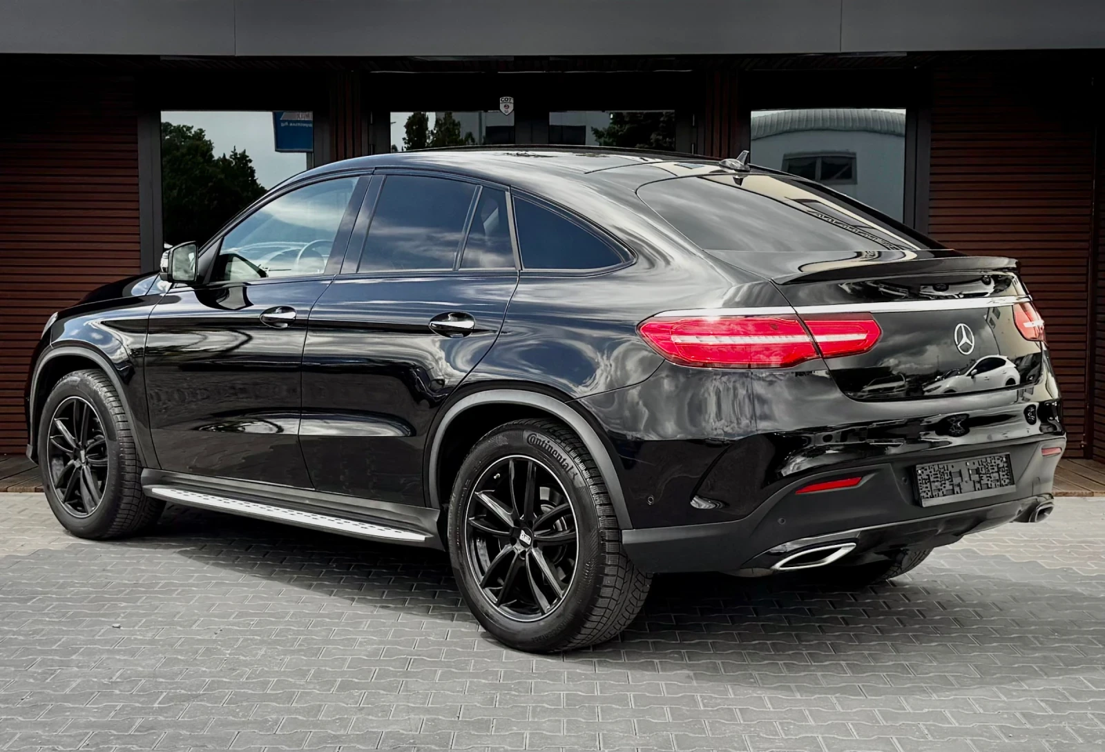 Mercedes-Benz GLE 350 AMG* SUV* 4Matic* 9G-Tronic* , снимка 4 - Автомобили и джипове - 54553670