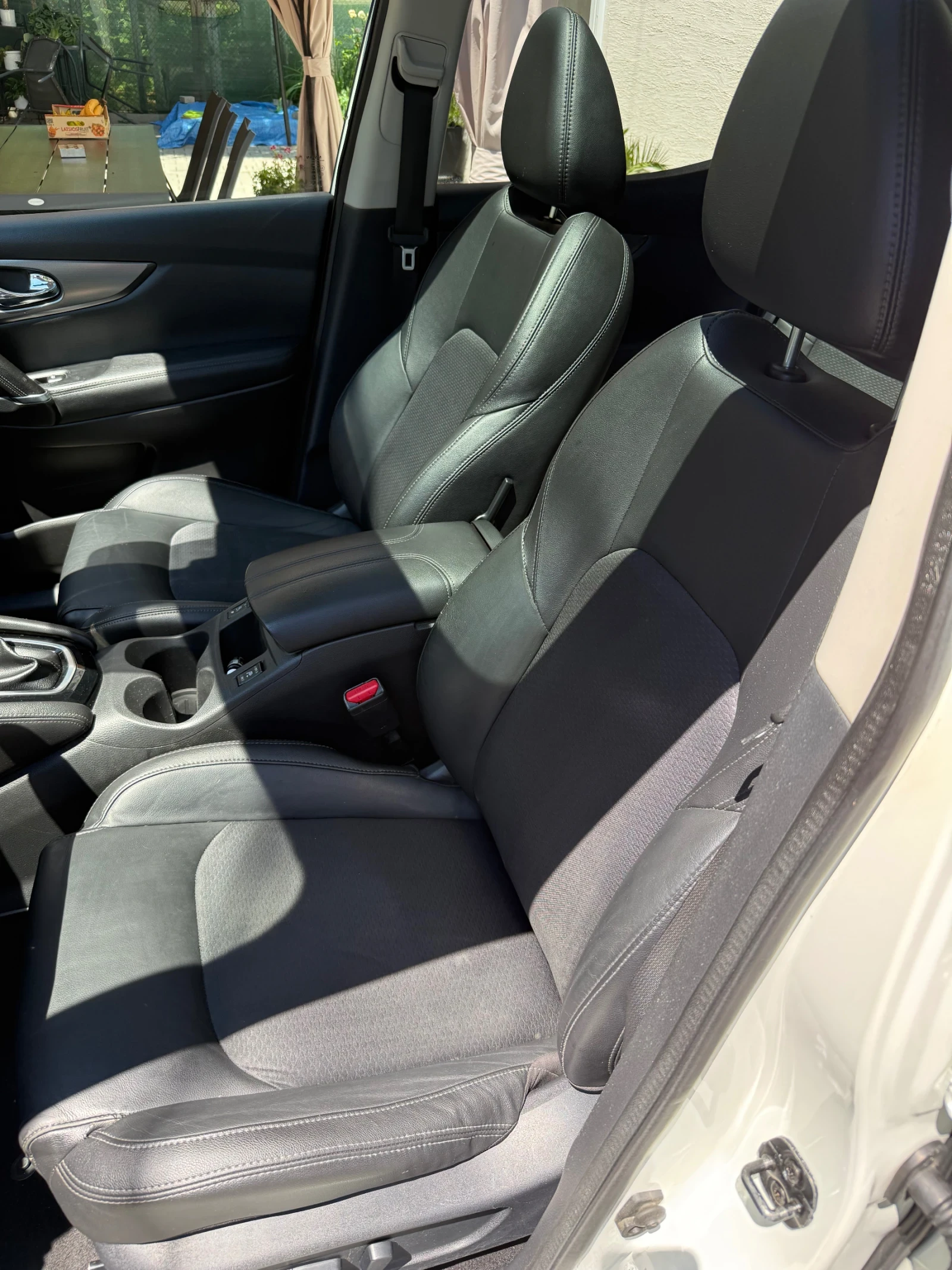 Nissan Qashqai Tekna автоматик, снимка 13 - Автомобили и джипове - 55409196