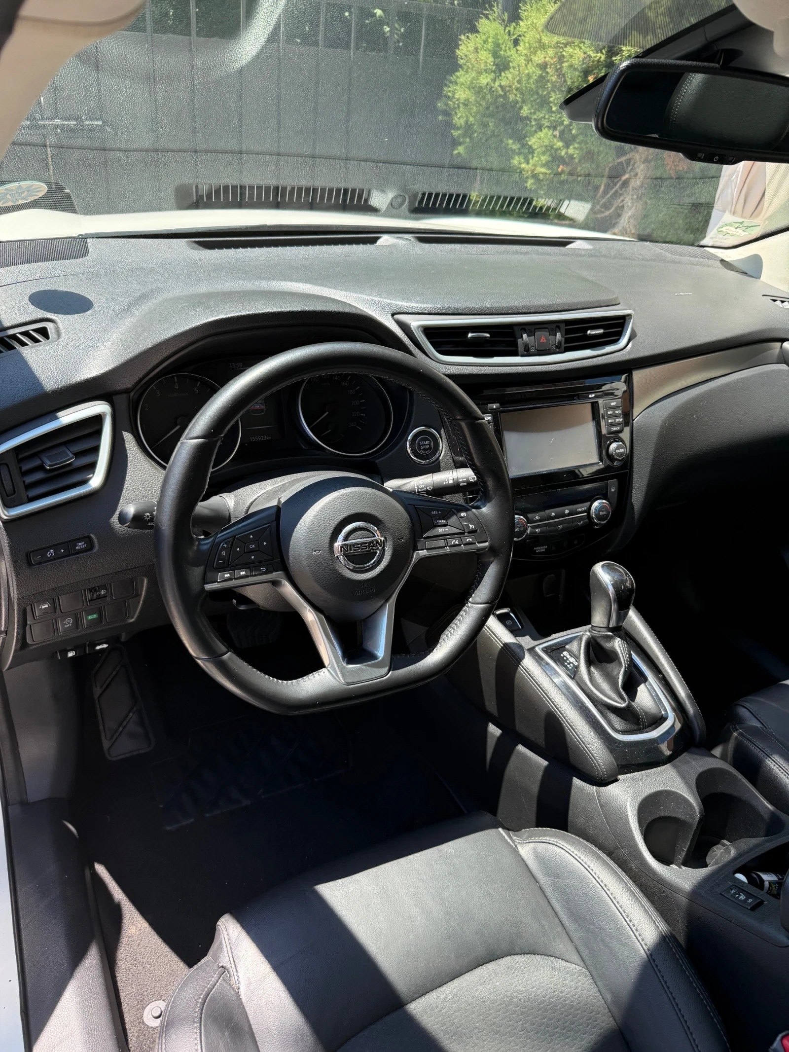 Nissan Qashqai Tekna автоматик, снимка 14 - Автомобили и джипове - 55409196
