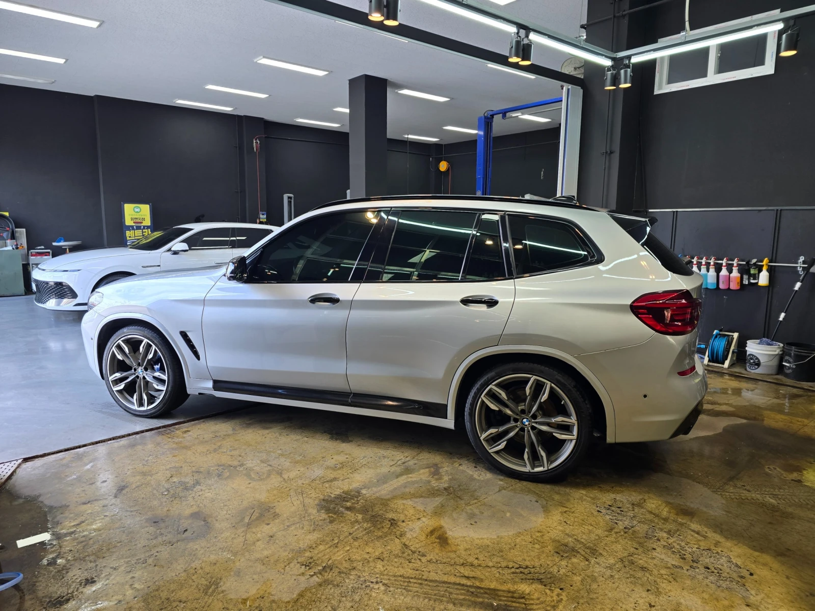 BMW X3 M40I* M-BRAKES* 360* DIS* HUD* ОБДУХ* СОБСТ ЛИЗИНГ, снимка 8 - Автомобили и джипове - 56179958