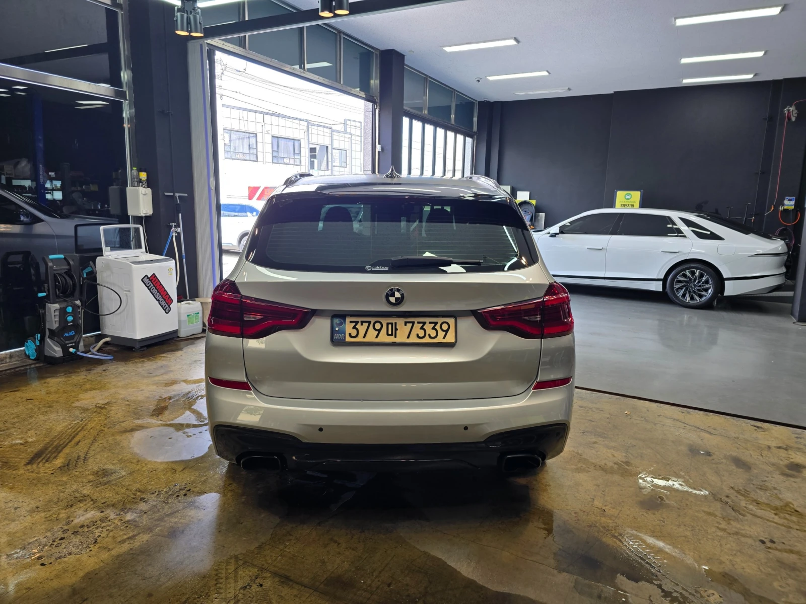 BMW X3 M40I* M-BRAKES* 360* DIS* HUD* ОБДУХ* СОБСТ ЛИЗИНГ, снимка 5 - Автомобили и джипове - 56179958