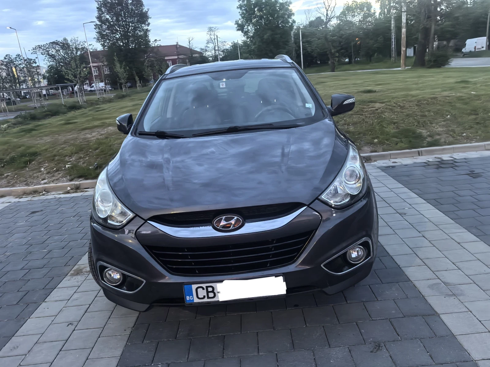 Hyundai IX35 1.7 CRDI ОБСЛУЖЕН, снимка 8 - Автомобили и джипове - 56233791