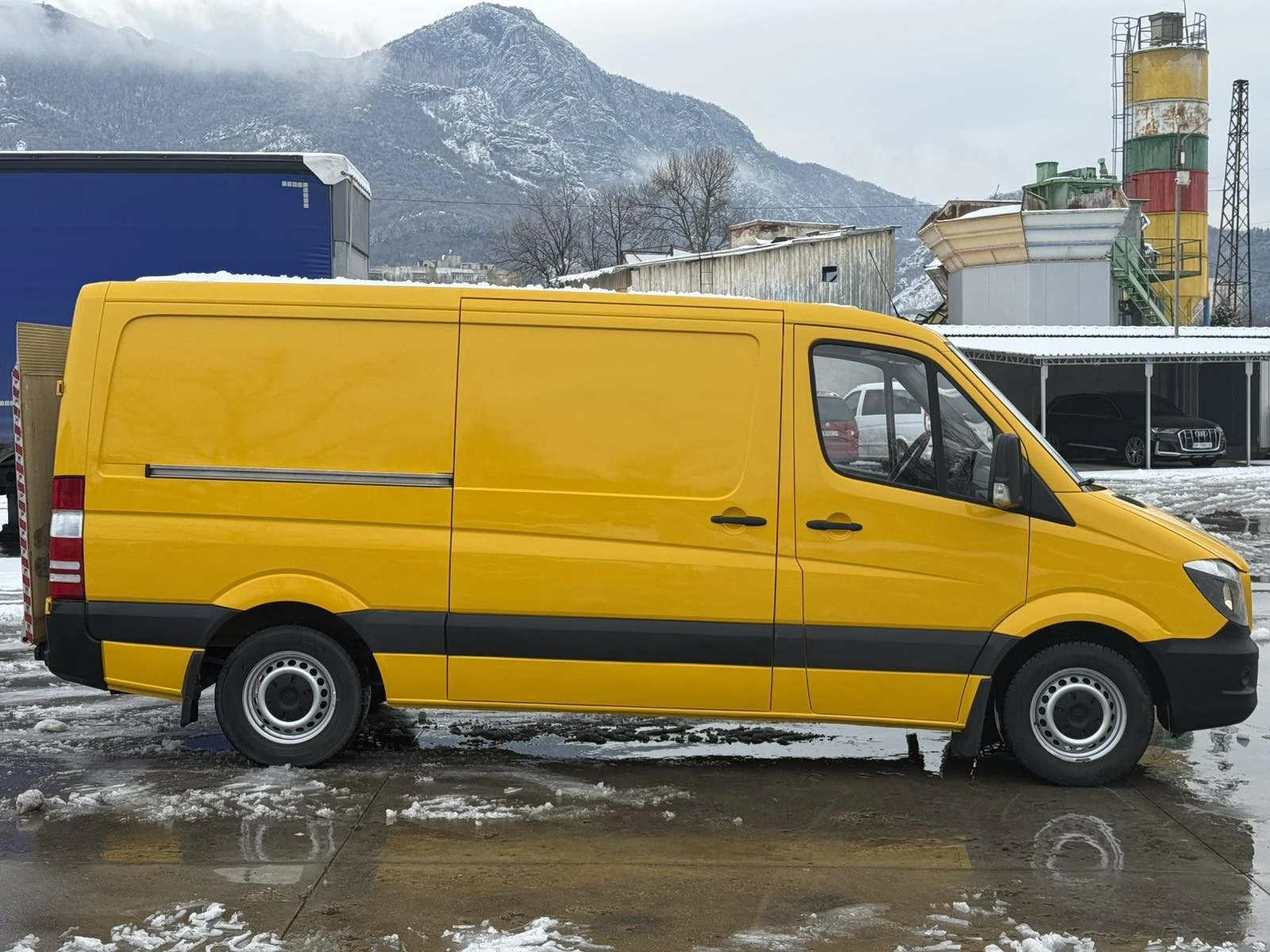 Mercedes-Benz Sprinter 316 CDi - Перфектен с падащ борд - изображение 3