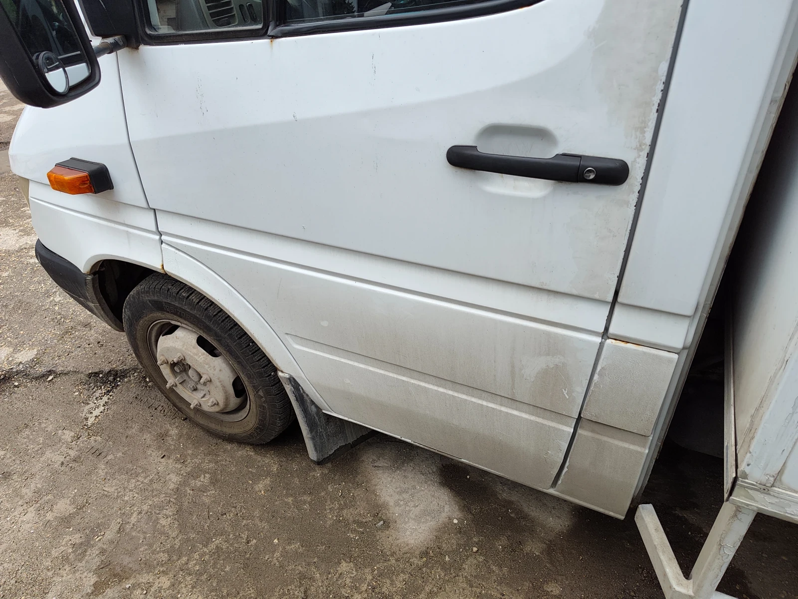 Mercedes-Benz 313 2.2 cdi Хладилен, снимка 4 - Бусове и автобуси - 54755843