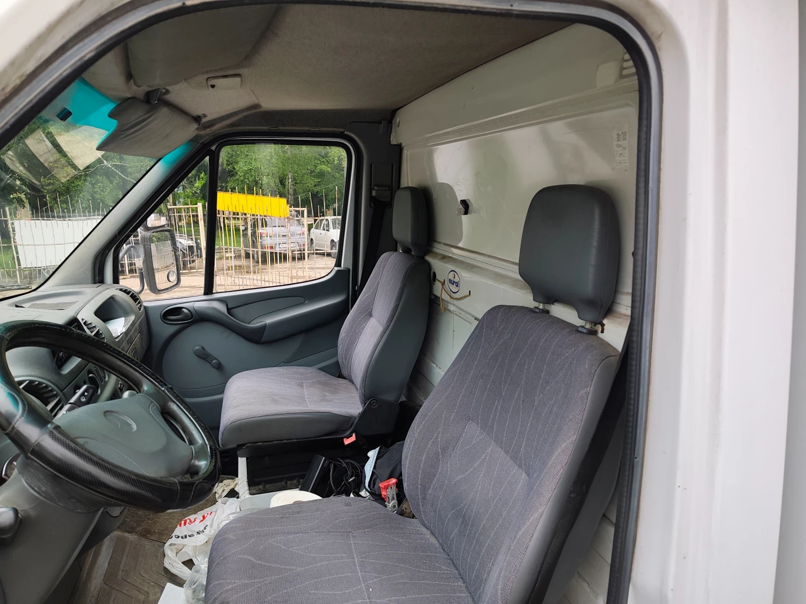 Mercedes-Benz 313 2.2 cdi Хладилен, снимка 10 - Бусове и автобуси - 54755843