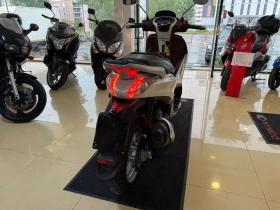     Piaggio Beverly 300cc. 2014