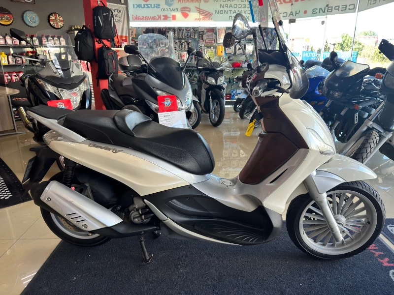 Piaggio Beverly 300cc. 2014, снимка 8 - Мотоциклети и мототехника - 50316735