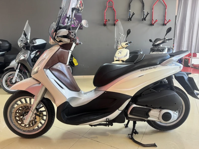 Piaggio Beverly 300cc. 2014, снимка 16 - Мотоциклети и мототехника - 50316735