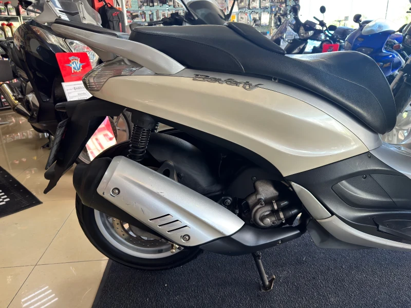 Piaggio Beverly 300cc. 2014, снимка 10 - Мотоциклети и мототехника - 50316735