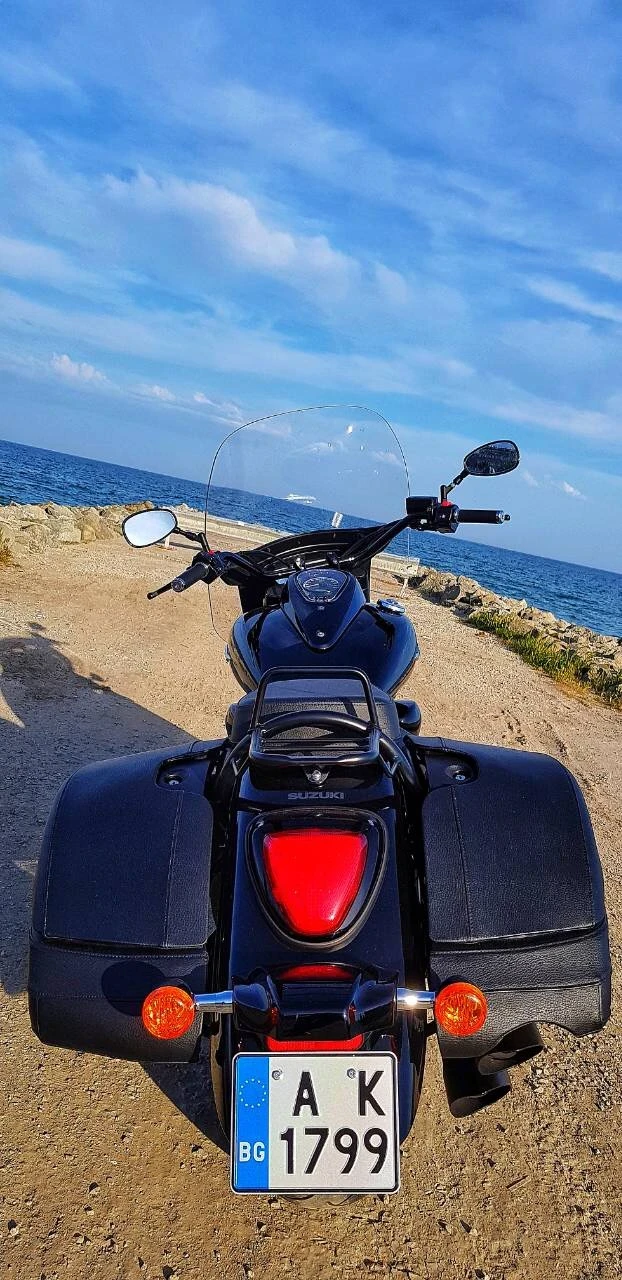 Suzuki Intruder 1500 Black Edition  - изображение 7
