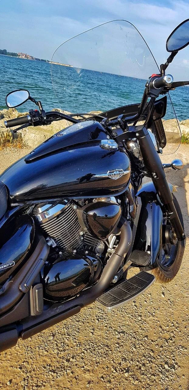 Suzuki Intruder 1500 Black Edition  - изображение 9