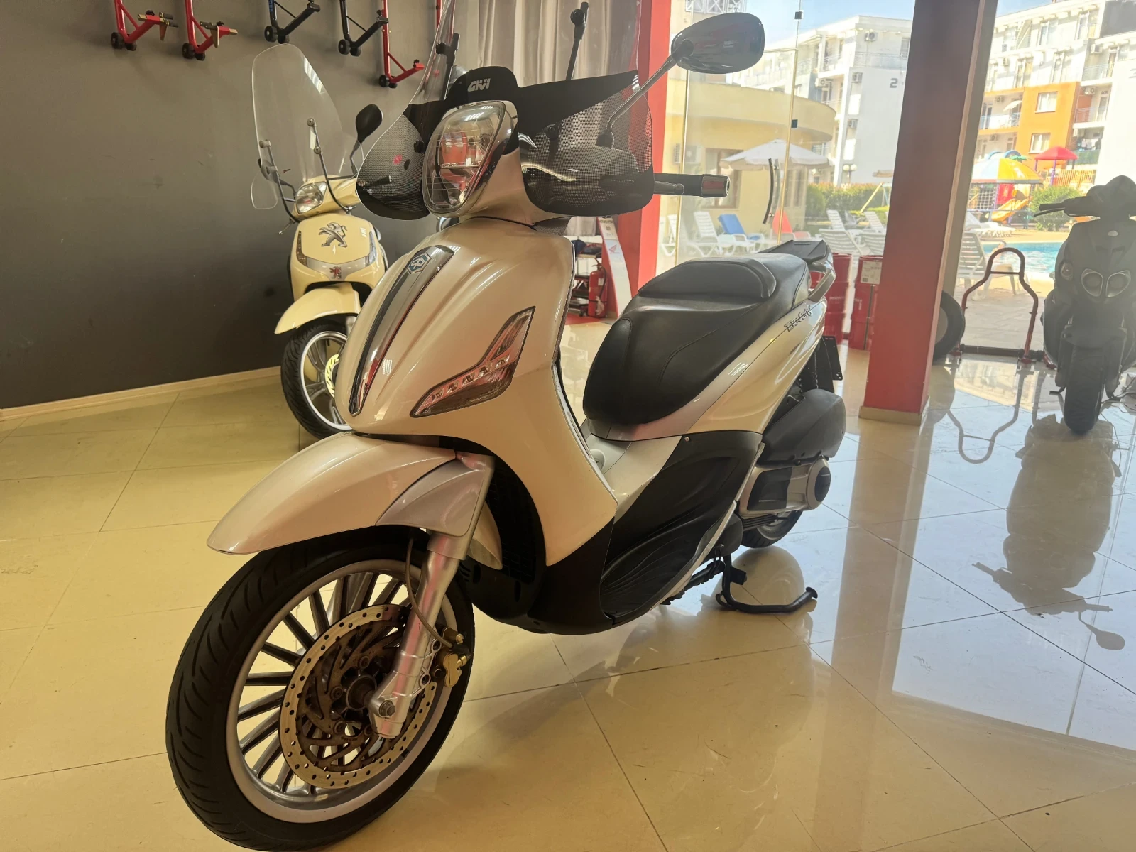 Piaggio Beverly 300cc. 2014 | Mobile.bg   17