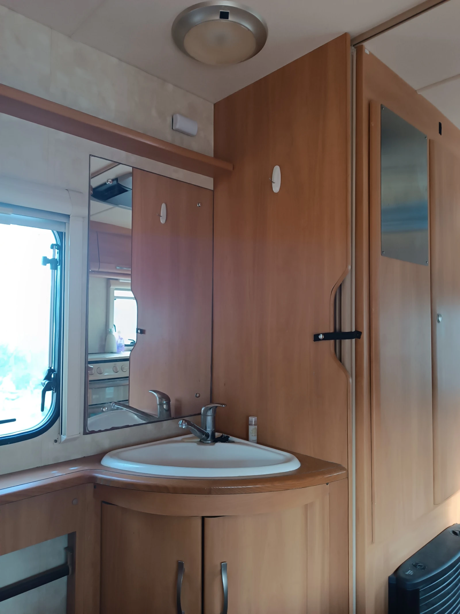 �������� Swift Charisma | Mobile.bg � ����������� 13