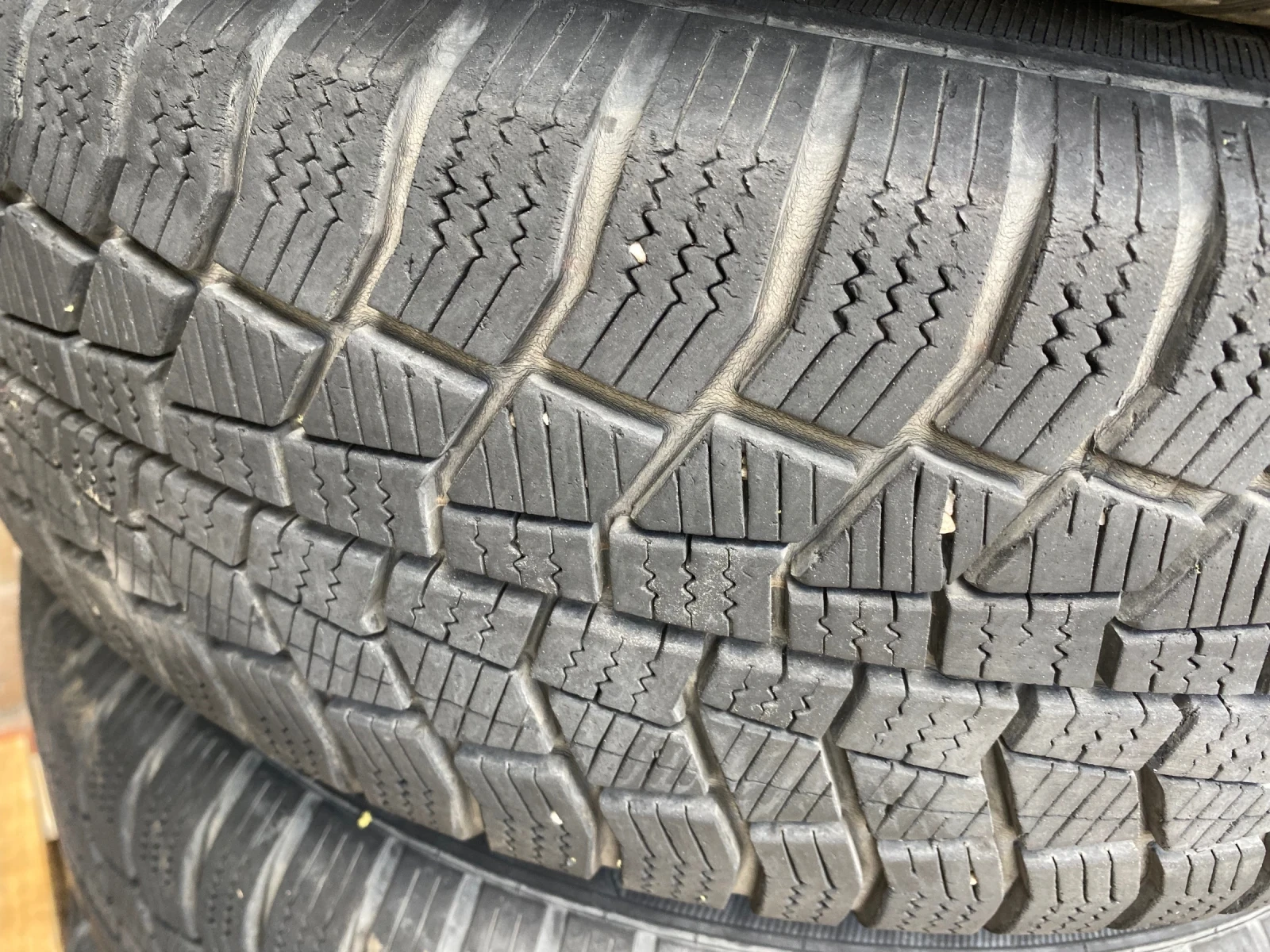 Гуми с джанти General 185/65R15, снимка 5 - Гуми и джанти - 55933360