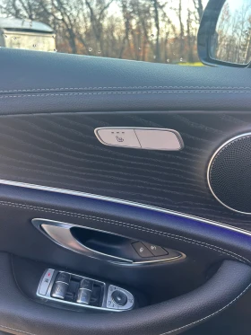 Mercedes-Benz E 220 AMG 4matic, снимка 12