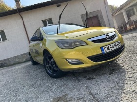 Opel Astra Sports Tourer 1.3, снимка 8