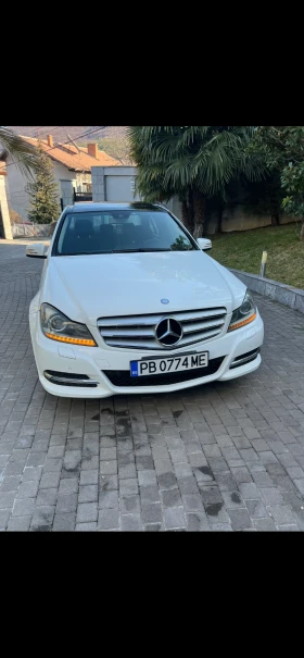 Mercedes-Benz C 220, снимка 16