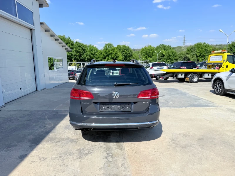 VW Passat 2.0tdi 140к.с* Navi* DSG* Highline* UNIKAT* , снимка 6 - Автомобили и джипове - 41222735