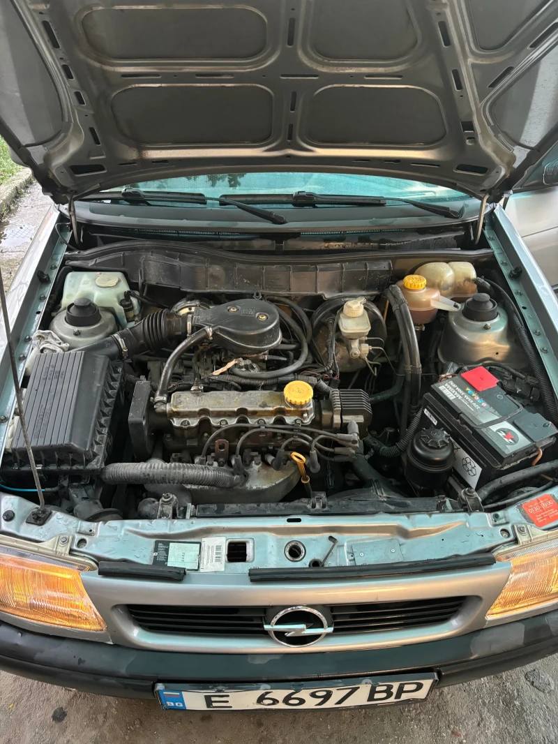 Opel Astra 1.6 75кс, снимка 13 - Автомобили и джипове - 47133882