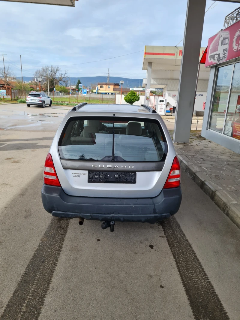 Subaru Forester 2.0куб.125к.с. 4х4 , снимка 2 - Автомобили и джипове - 49911294