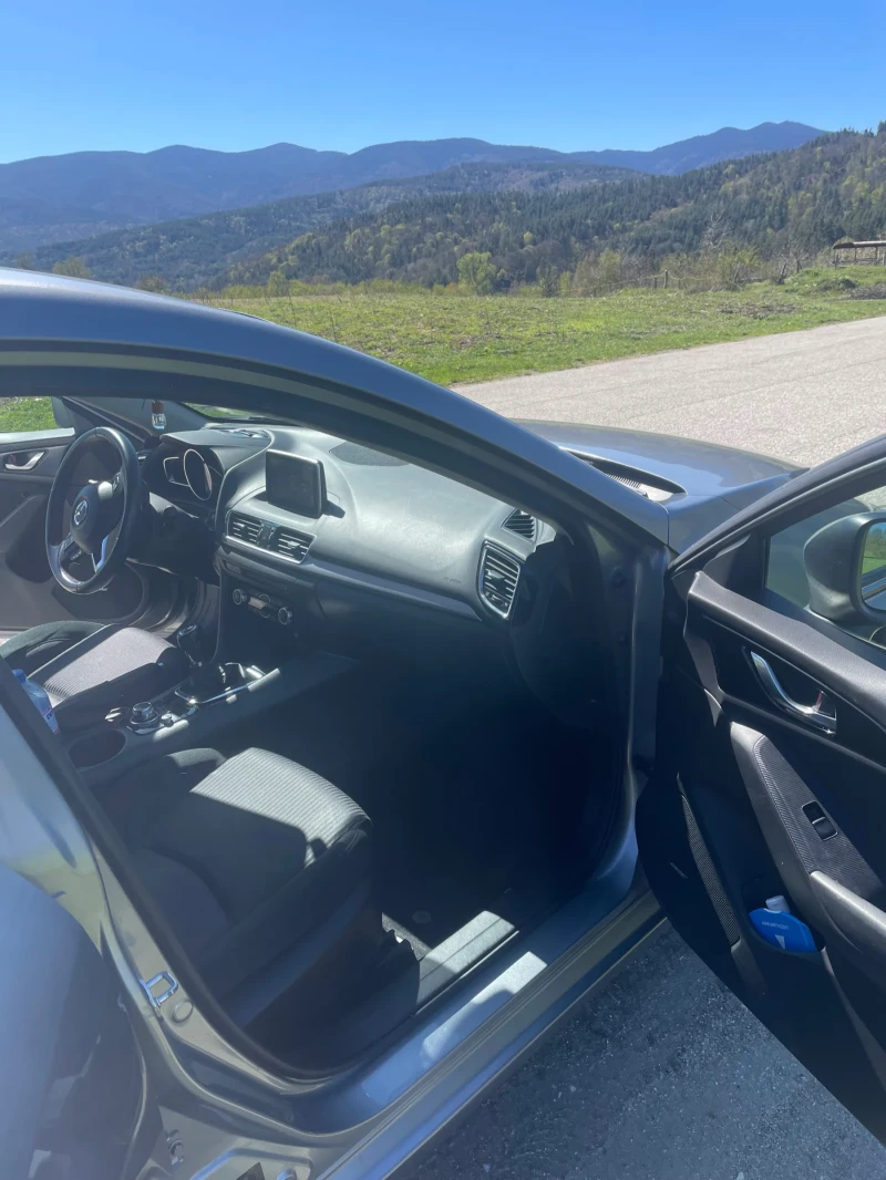 Mazda 3, снимка 10 - Автомобили и джипове - 50108042