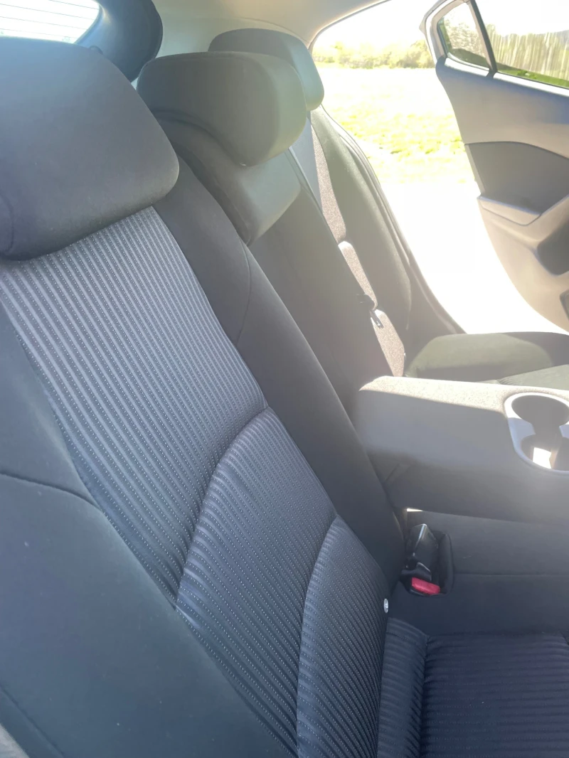 Mazda 3, снимка 12 - Автомобили и джипове - 50108042