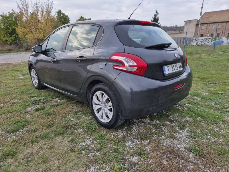 Peugeot 208, снимка 5 - Автомобили и джипове - 52645930