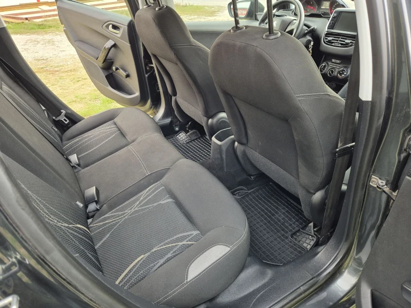 Peugeot 208, снимка 7 - Автомобили и джипове - 52645930