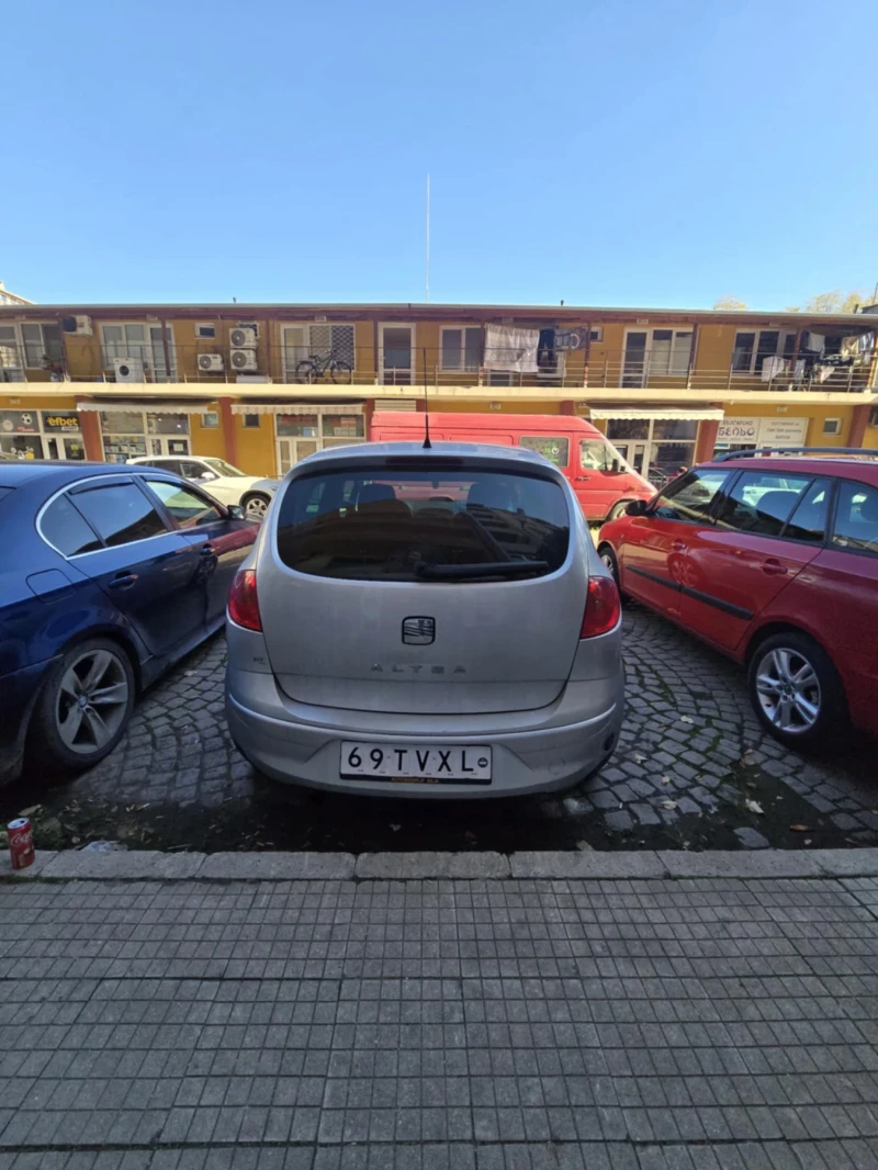 Seat Altea 1.6, снимка 4 - Автомобили и джипове - 52473042