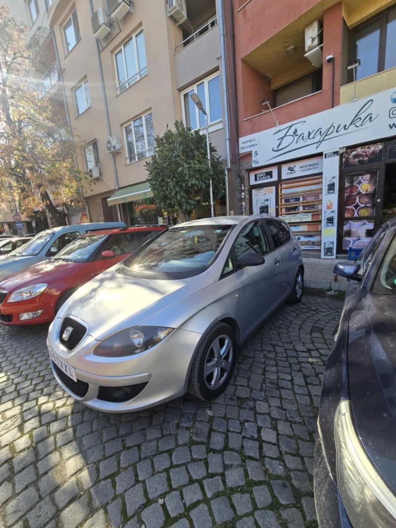 Seat Altea 1.6, снимка 9 - Автомобили и джипове - 52473042