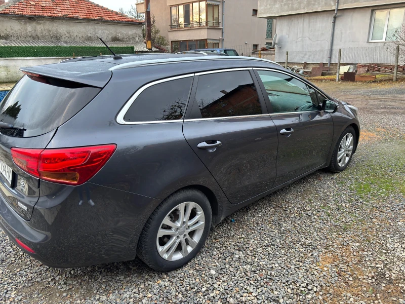 Kia Ceed, снимка 7 - Автомобили и джипове - 52703075