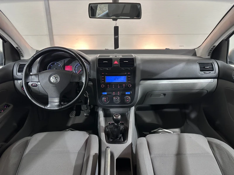 VW Golf, снимка 8 - Автомобили и джипове - 52938161