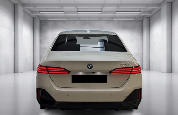 BMW 520 d xDrive = M-Sport = Shadow Line  | Mobile.bg   2