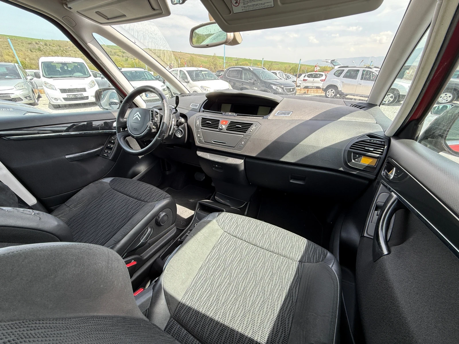 Citroen C4 Picasso Автоматик 7 Местен - изображение 10