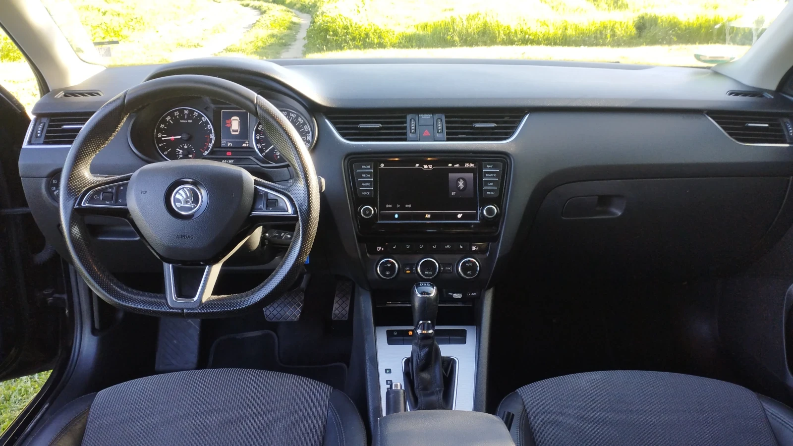 Skoda Octavia 2.0, снимка 9 - Автомобили и джипове - 52940852