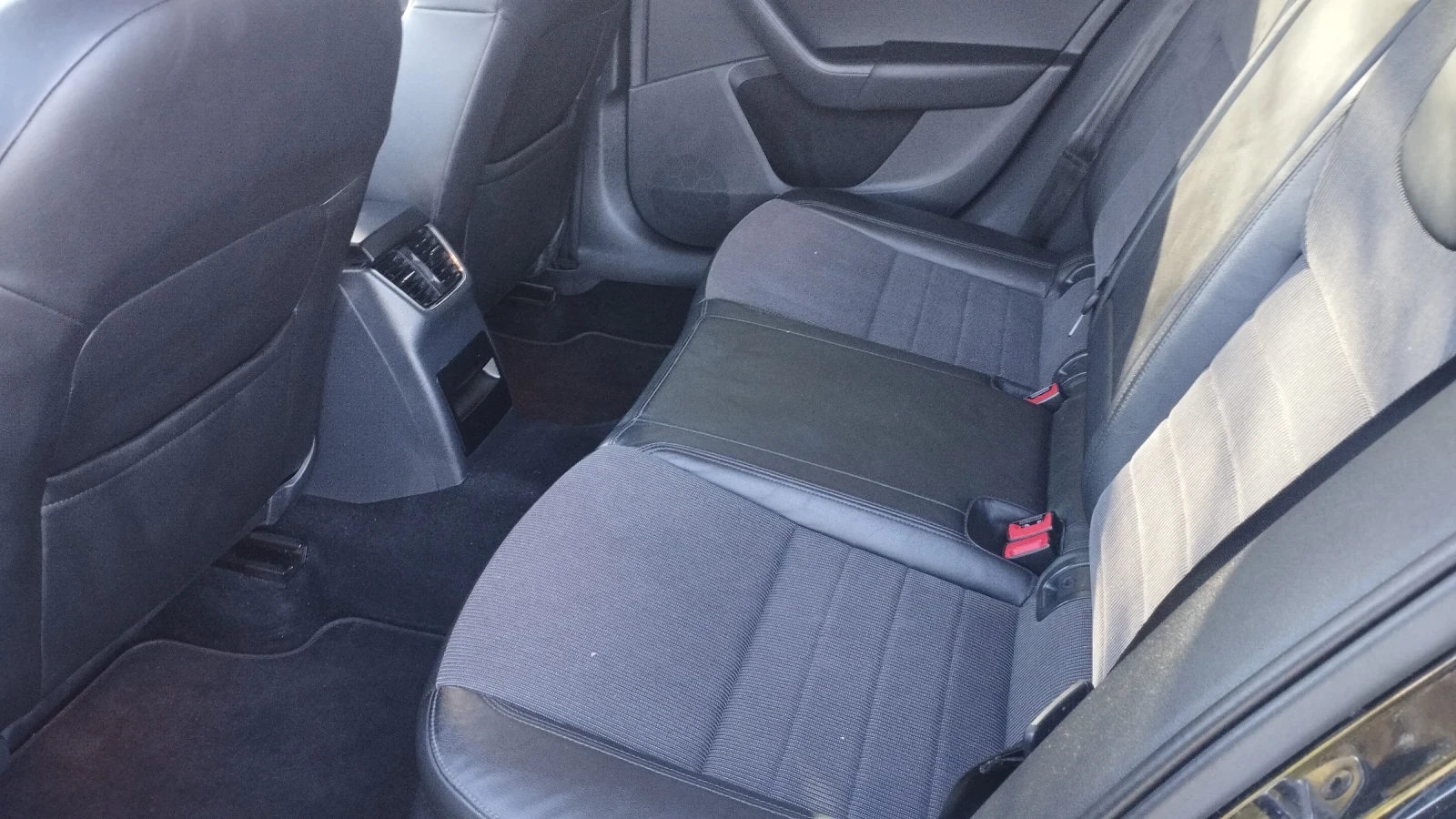 Skoda Octavia 2.0, снимка 11 - Автомобили и джипове - 52940852