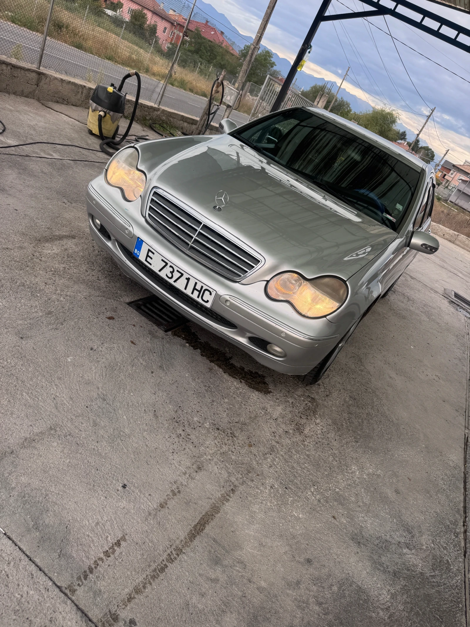 Mercedes-Benz C 220  - изображение 2